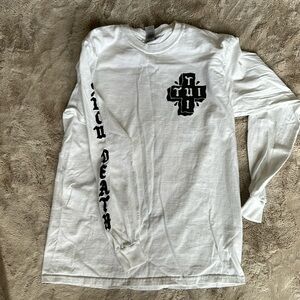 Trapped Under Ice M Long sleeve tee